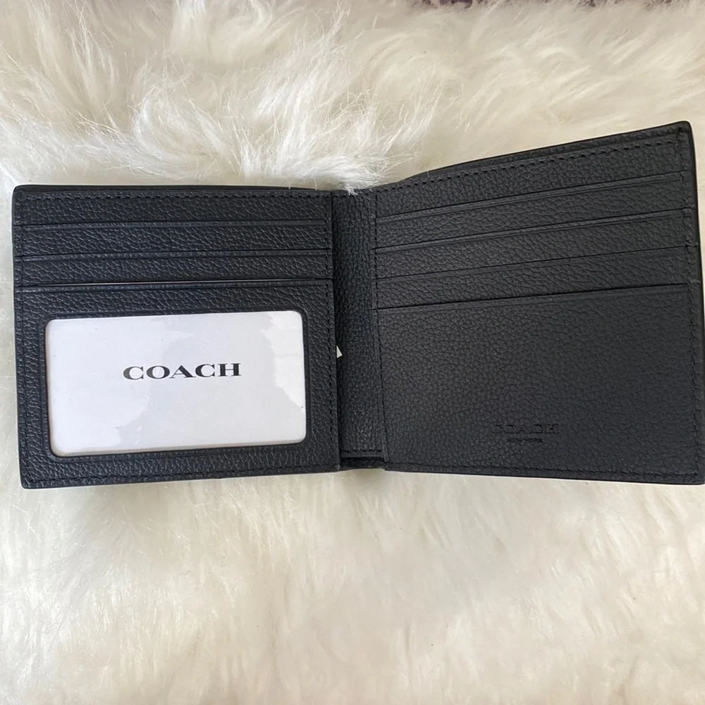 Coach Men’s Wallet in Pebbled Leather